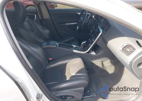 2014 Volvo S60 T5/T5 Platinum/T5 Premier/T5 Premier Plus из США, поврежденный, VIN YV1612FS0E2283405